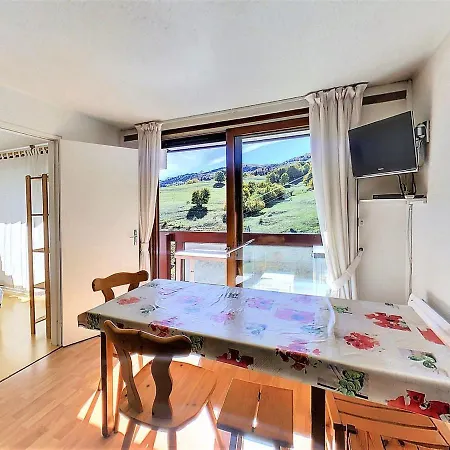 Apartment Lumineux Au Pied Des Pistes Avec Balcon, Acces Piscine Et Toutes Commodites - Fr-1-267-239
