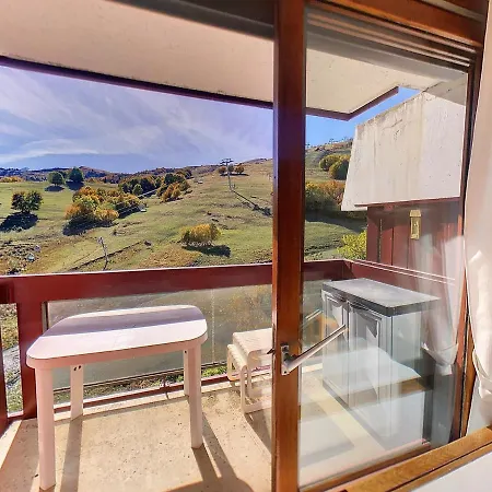 Lumineux Au Pied Des Pistes Avec Balcon, Acces Piscine Et Toutes Commodites - Fr-1-267-239 *